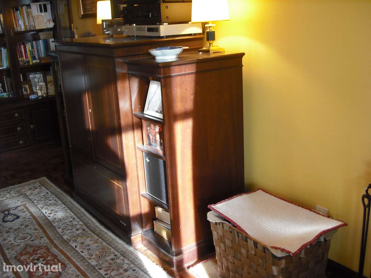 T2 / 75 m2 / 2 Garagens fechadas/ 2 wcs / Arrecadação/ Lareira - Grande imagem: 5/60