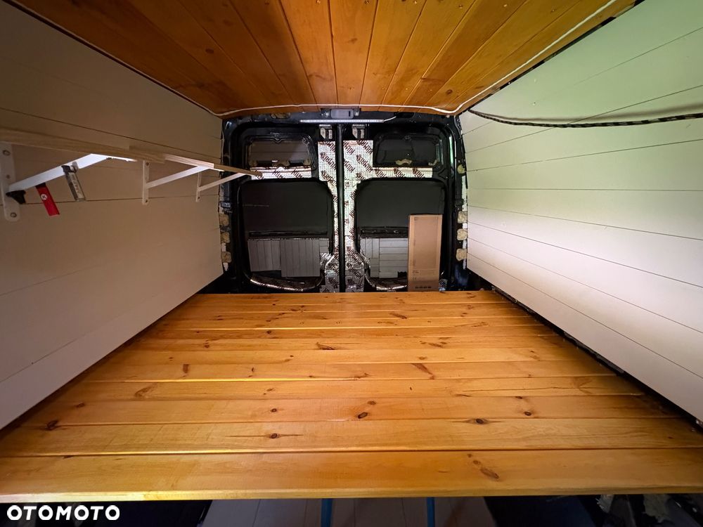 Volkswagen Crafter - 11