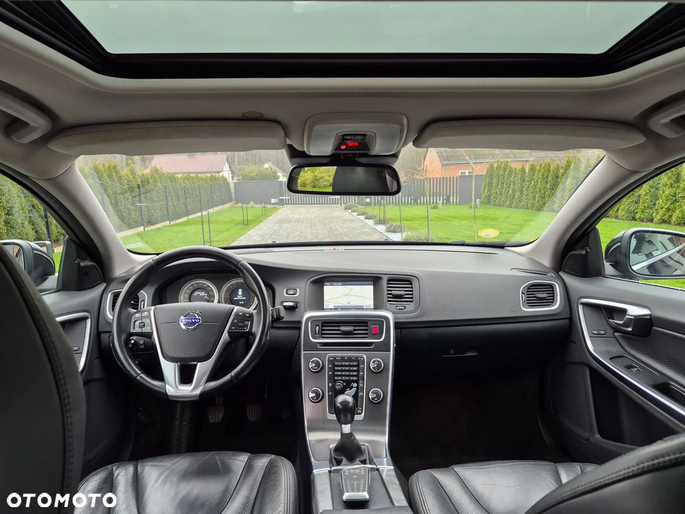 Volvo S60 D5 Summum - 4