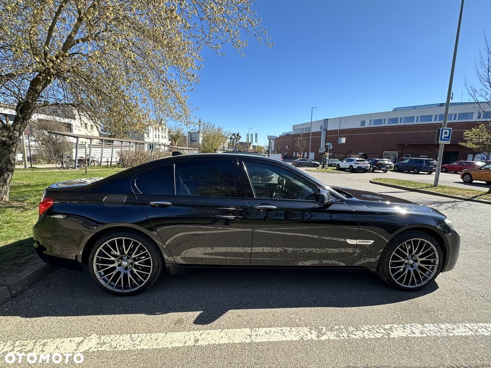 BMW Seria 7 740d - 9