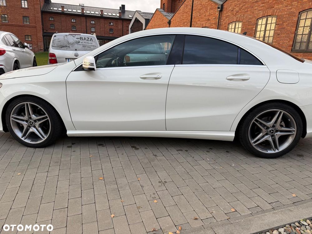 Mercedes-Benz CLA 250 7G-DCT - 8