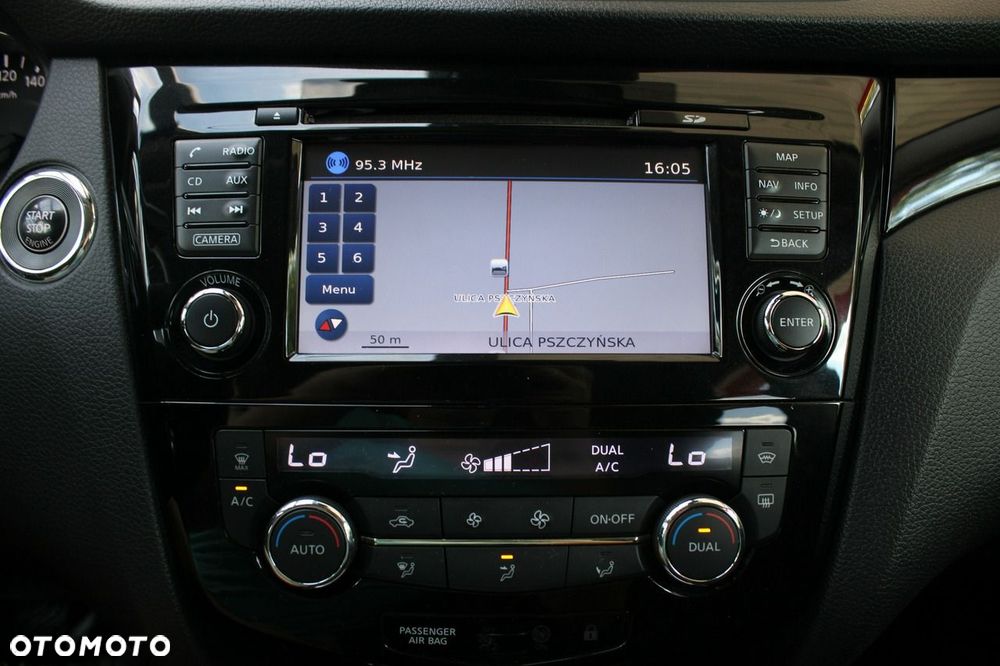 Nissan Qashqai 1.6 DIG-T N-Connecta - 26