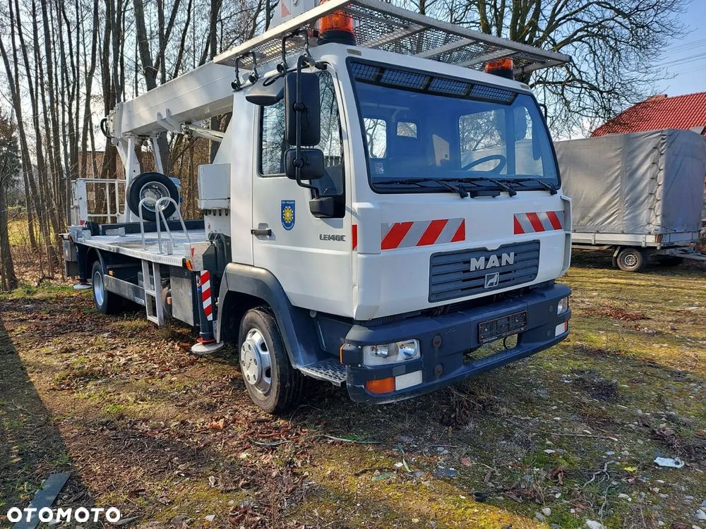 MAN LE - 4