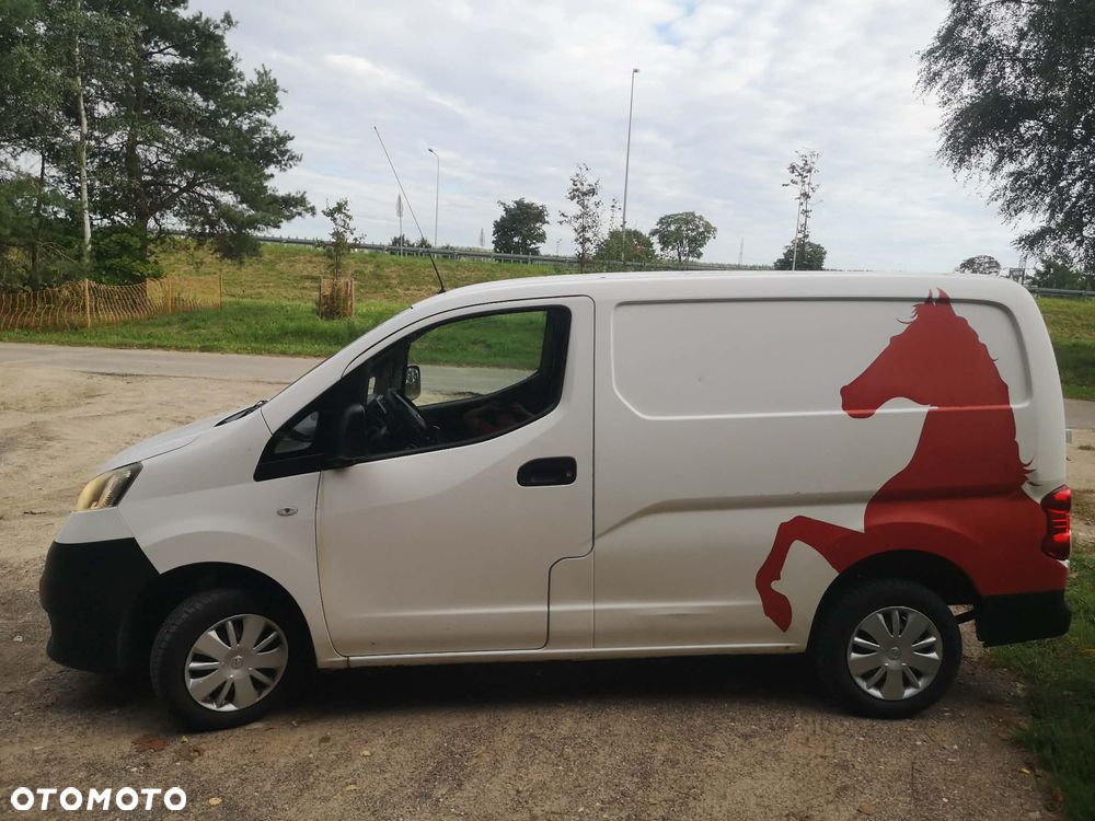 Nissan NV200 - 10