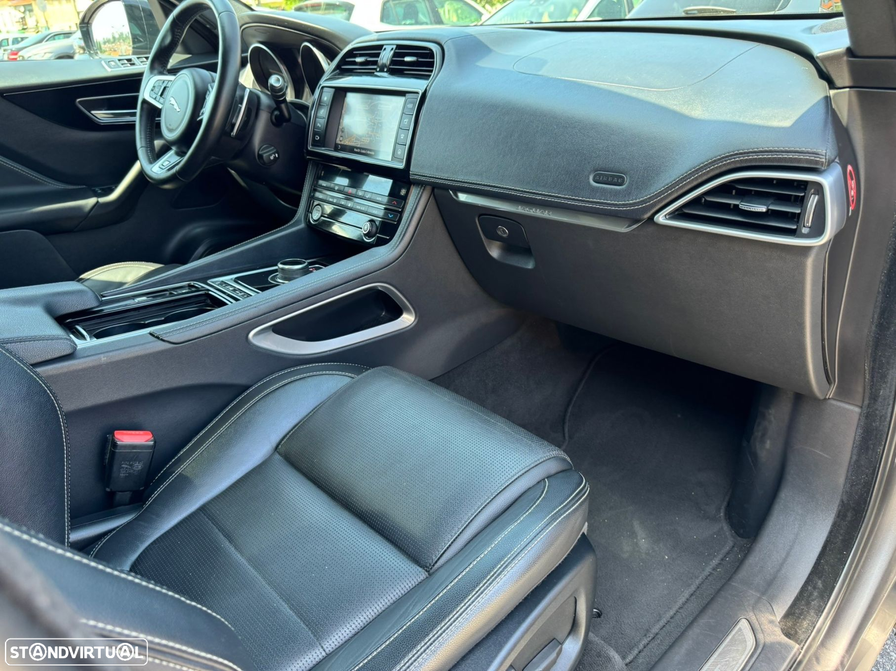 Jaguar F-Pace 2.0 i4D R-Sport AWD Aut. - 17
