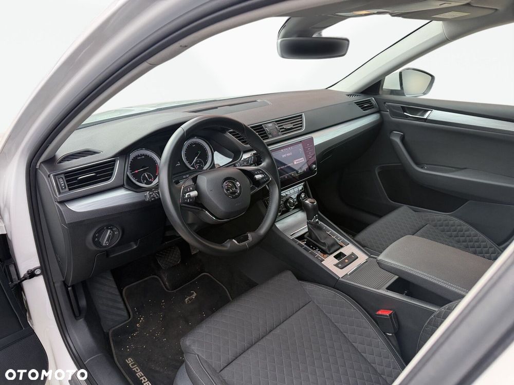 Skoda Superb 2.0 TDI SCR Ambition DSG - 10