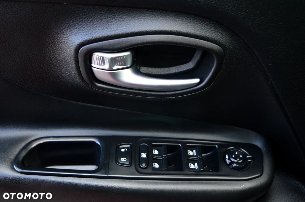 Jeep Renegade 2.0 MultiJet Active Drive Limited - 34