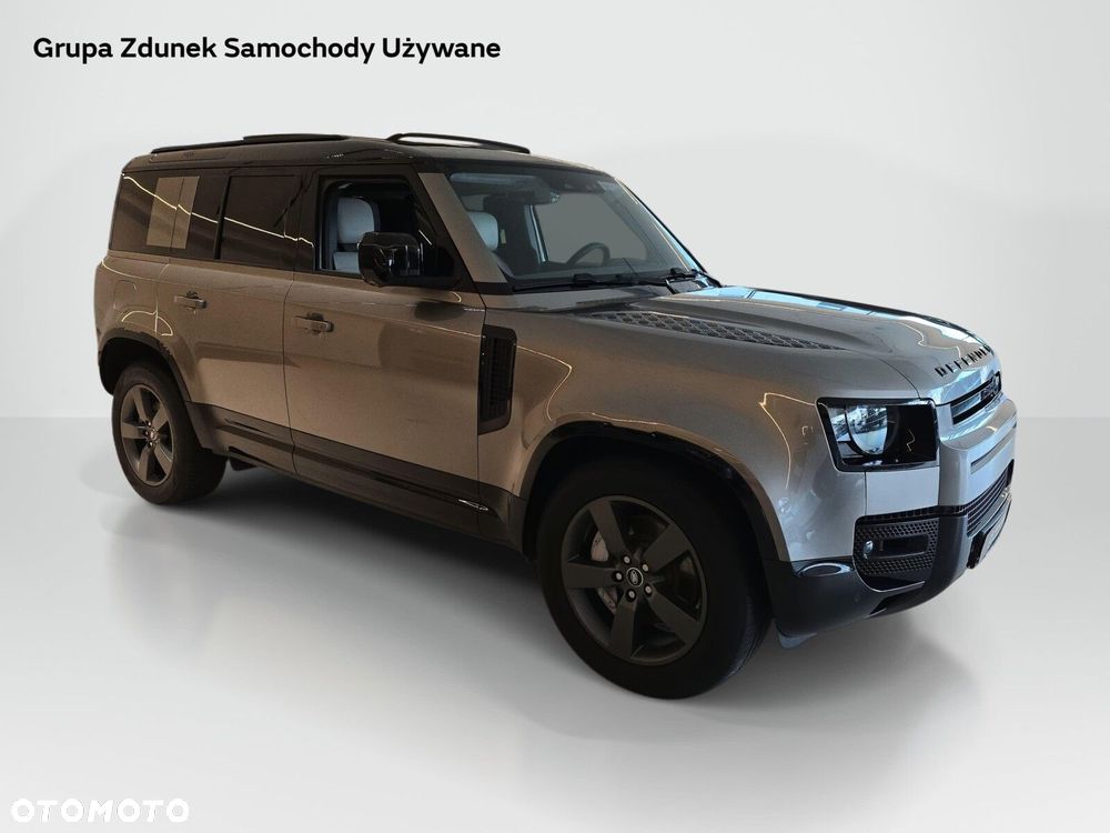 Land Rover Defender - 4