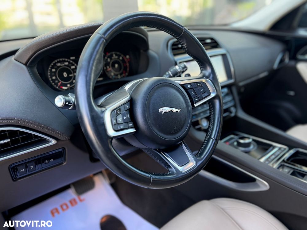 Jaguar F-Pace 20d AWD Prestige - 7