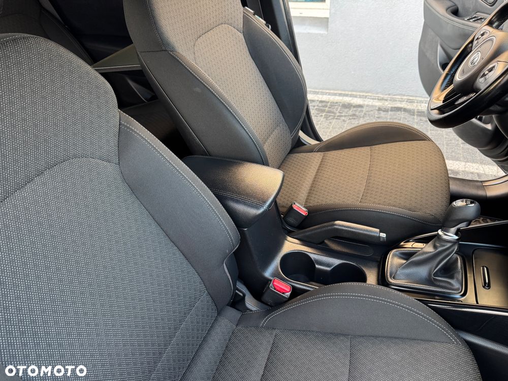 Kia Carens 1.7 CRDi 141 ISG Vision - 15