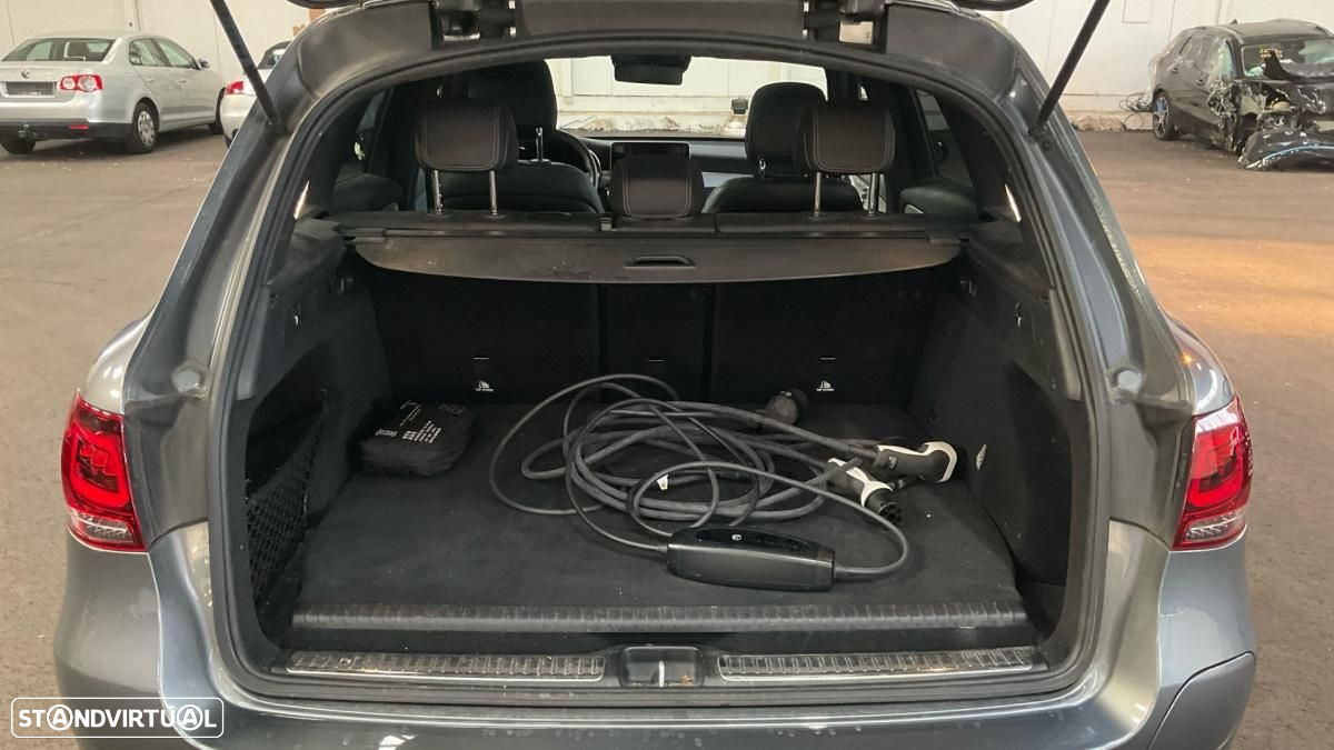 Mercedes-Benz GLC 300 de 4Matic - 14
