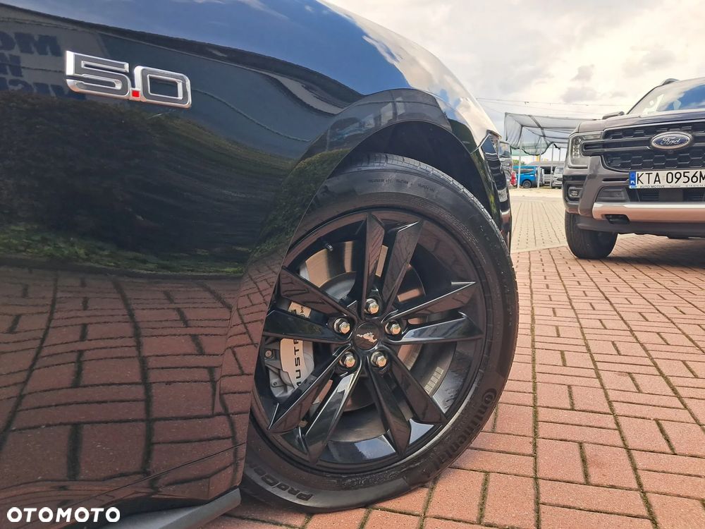 Ford Mustang - 33