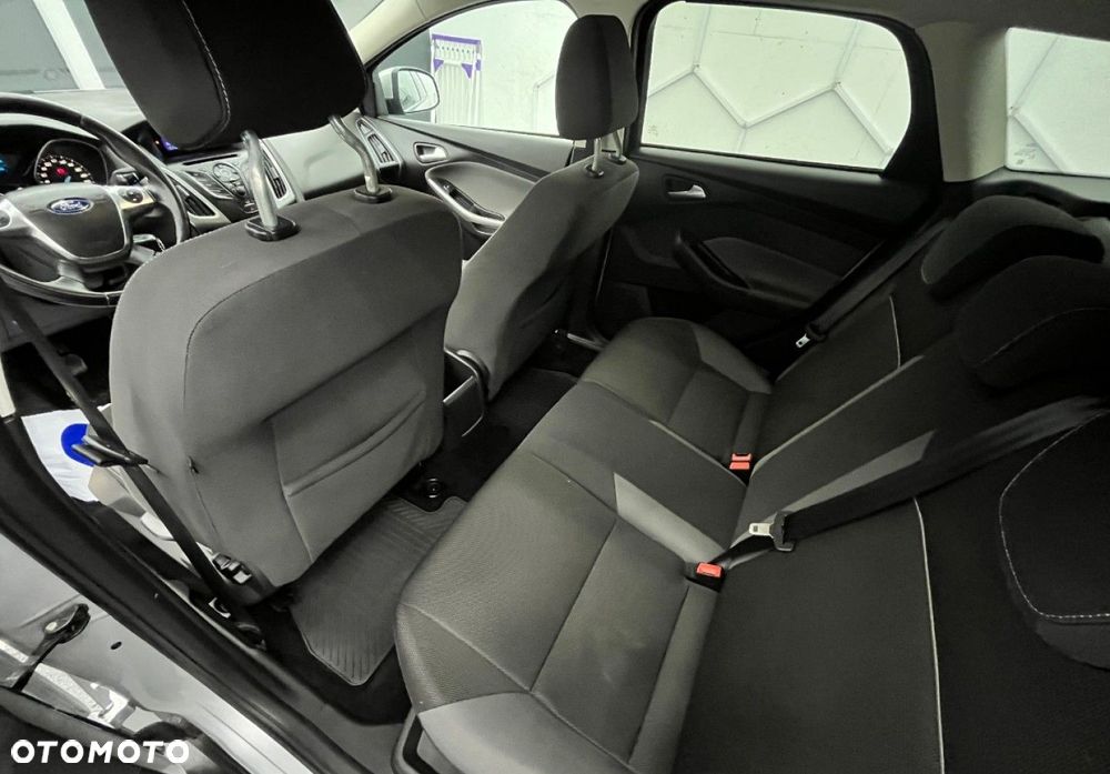 Ford Focus - 22