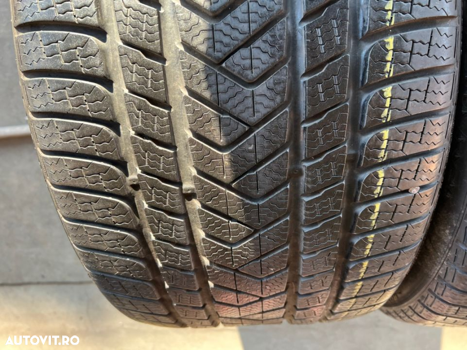 vând 2 anvelope 315/30/21 Pirelli de iarnă ca noi - 3