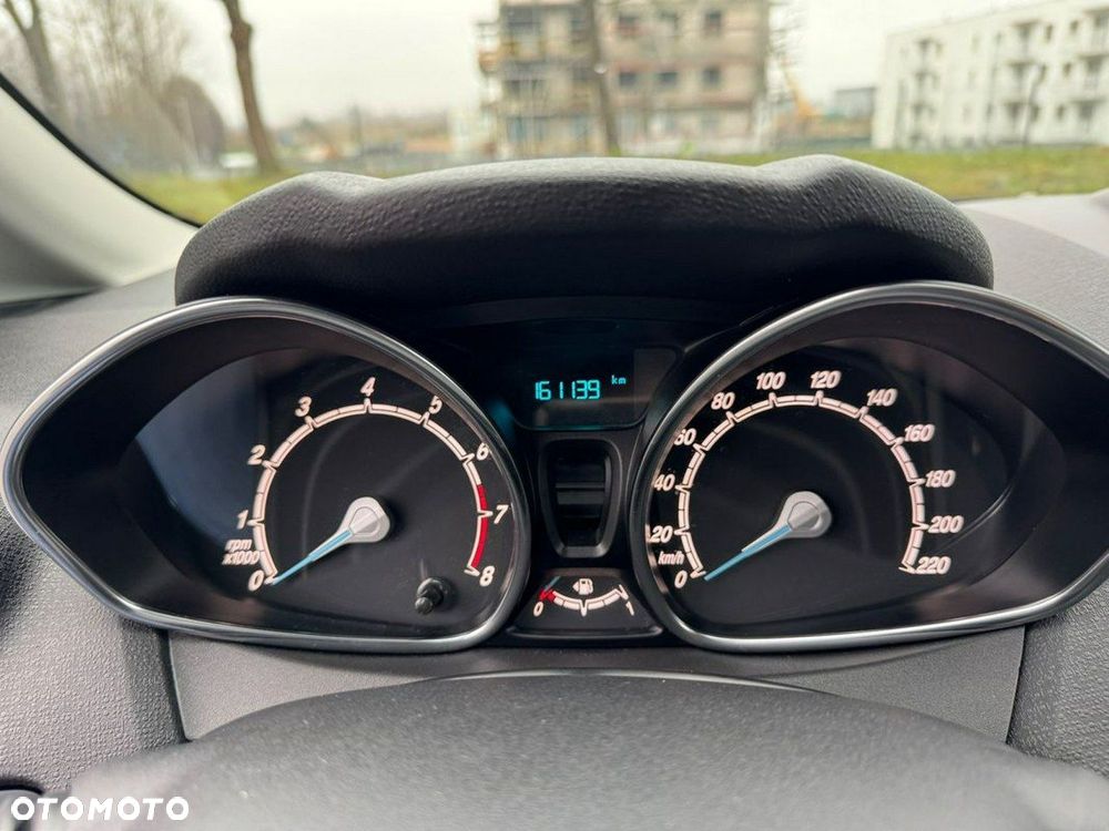 Ford Fiesta 1.25 Silver X - 27