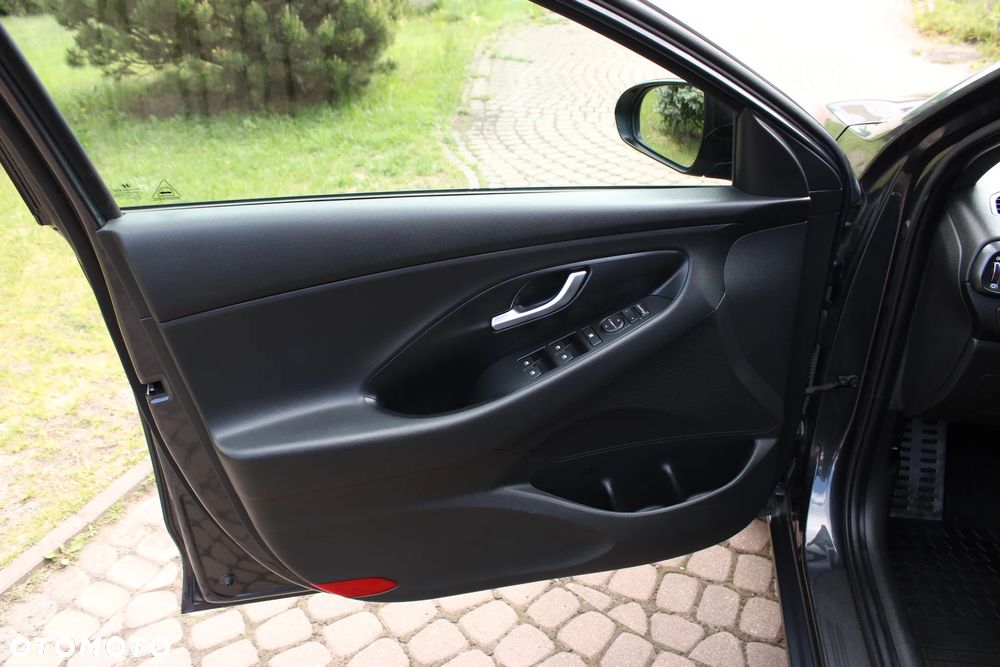 Hyundai i30 1.5 T-GDI 48V-Hybrid DCT N-Line - 12