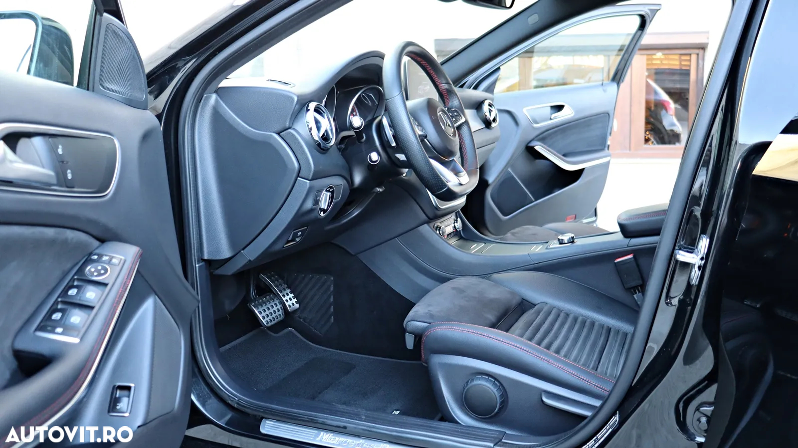 Mercedes-Benz GLA 200 (CDI) d 7G-DCT AMG Line - 12