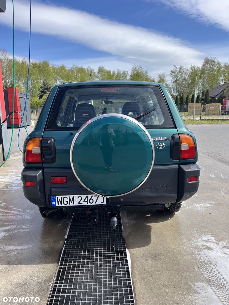 Toyota RAV4 - 12