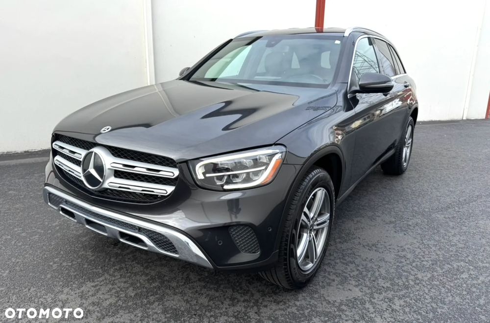 Mercedes-Benz GLC 300 4Matic 9G-TRONIC Exclusive - 3