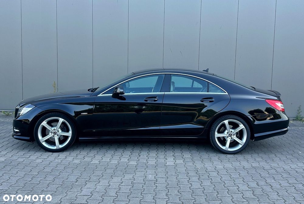 Mercedes-Benz CLS - 10