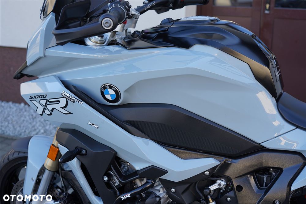 BMW S - 28