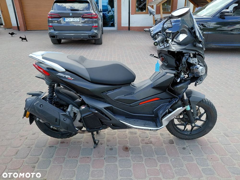 Aprilia SR - 6