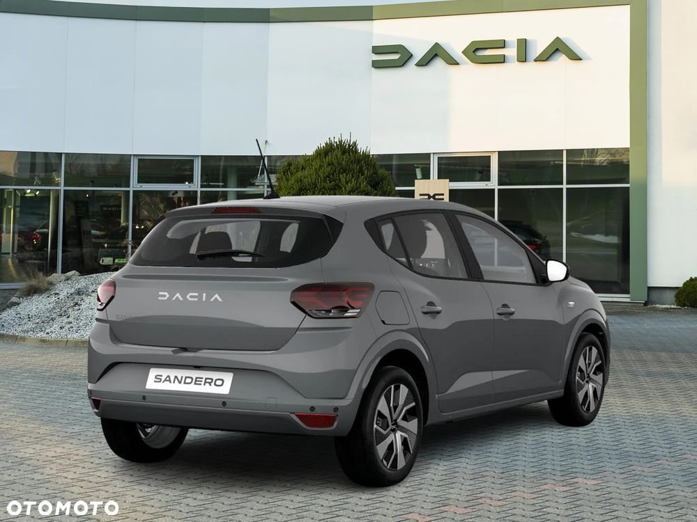 Dacia Sandero - 5