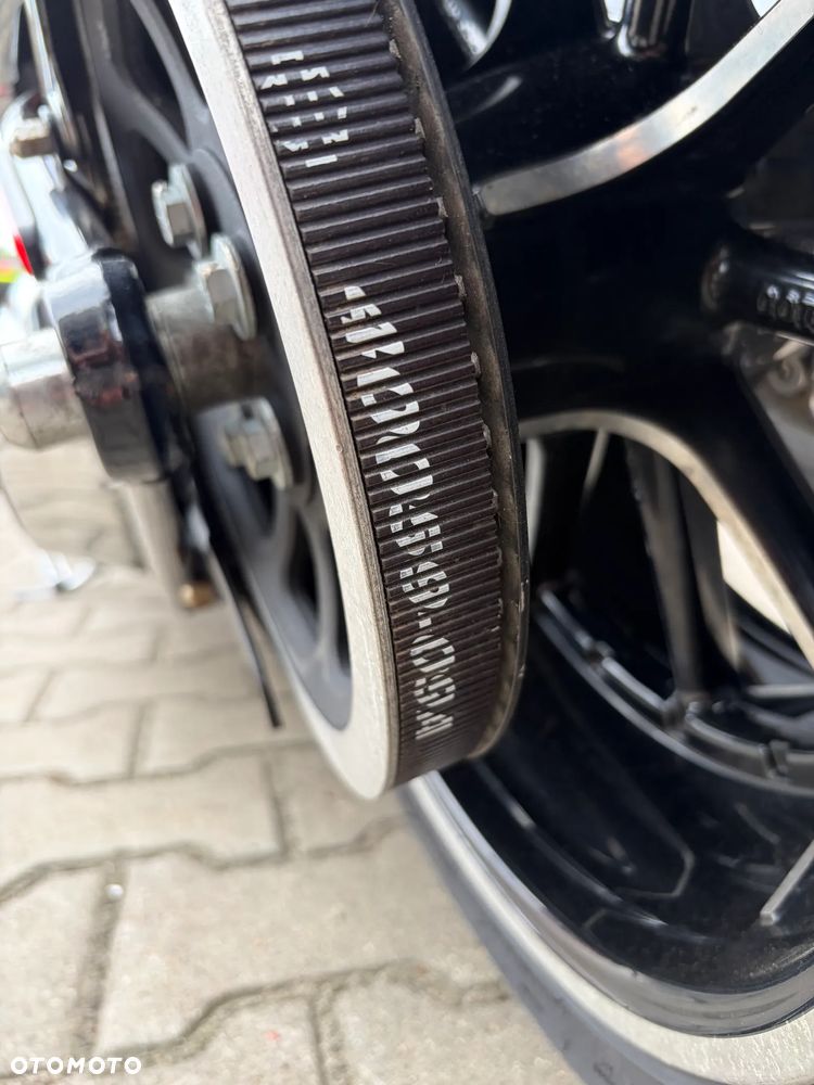 Harley-Davidson Softail Breakout - 10