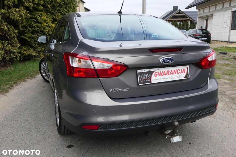 Ford Focus 1.6 Ti-VCT Titanium - 2