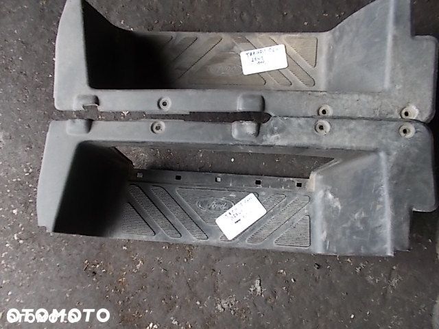 STOPIEŃ PRAWY FORD TRANSIT 2.2 06-14 - 1