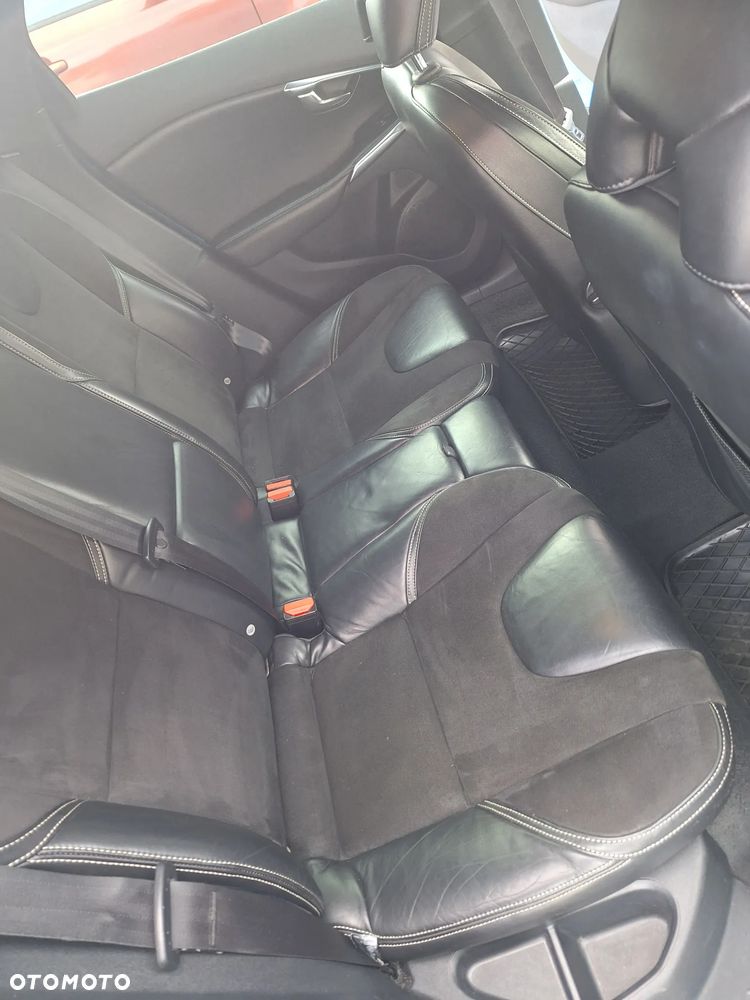 Volvo V40 - 14