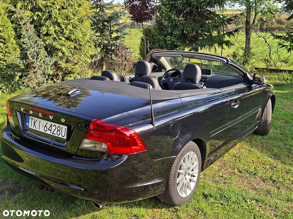 Volvo C70 D3 Momentum - 14