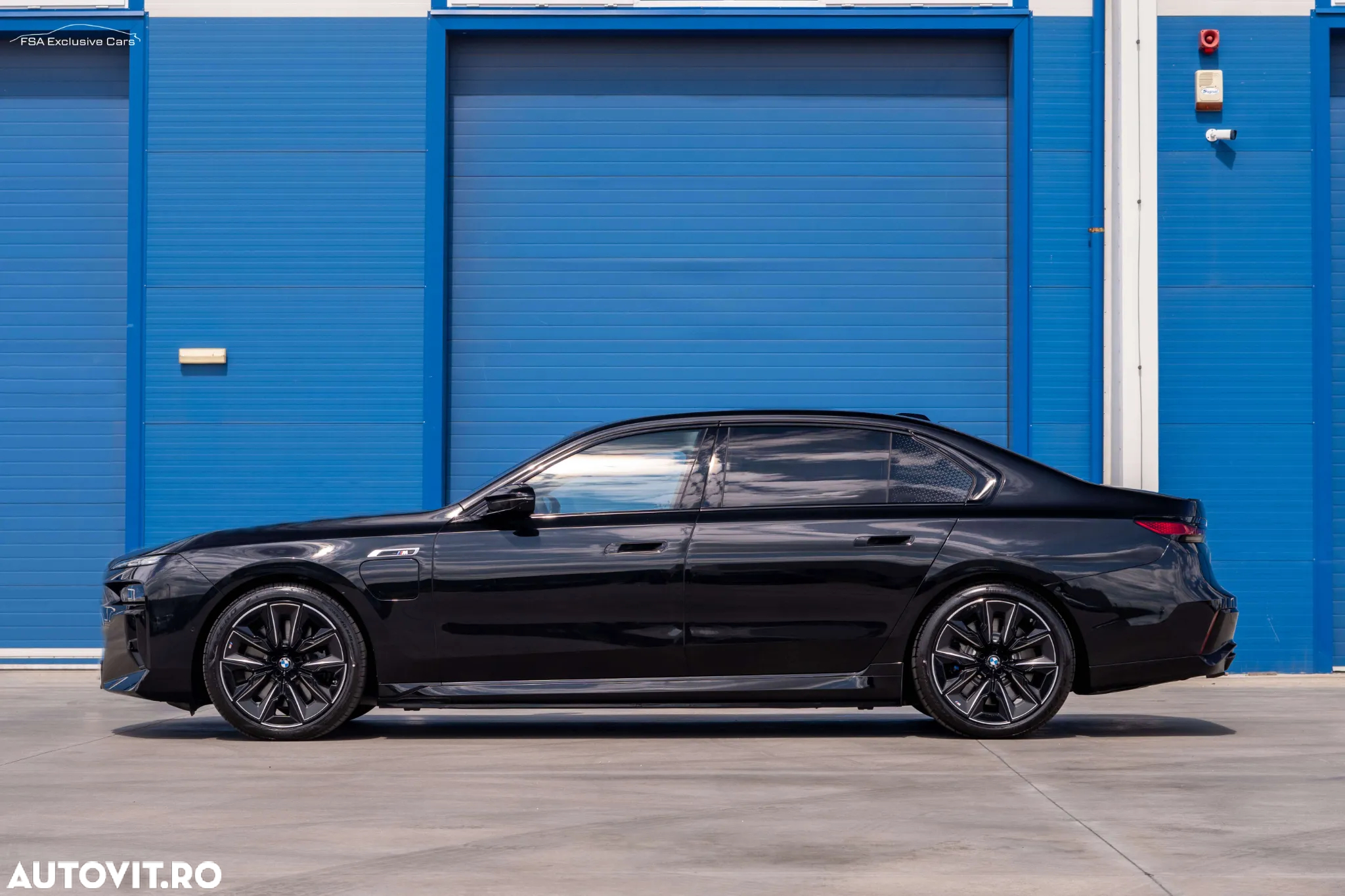 BMW M7 M760e xDrive - 5
