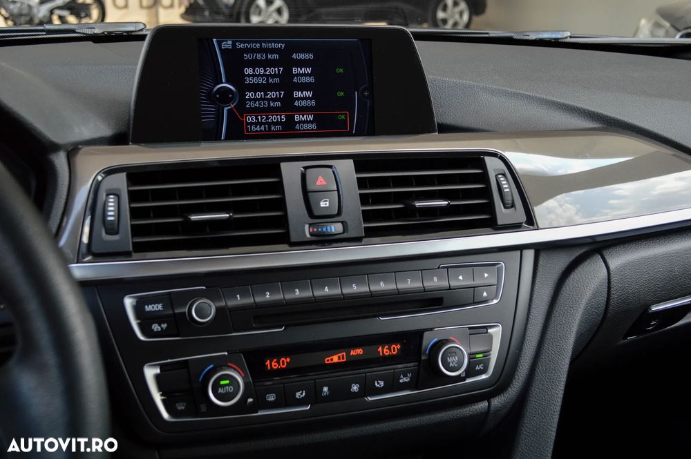 BMW Seria 3 320d xDrive DPF Aut. Edition Sport - 33