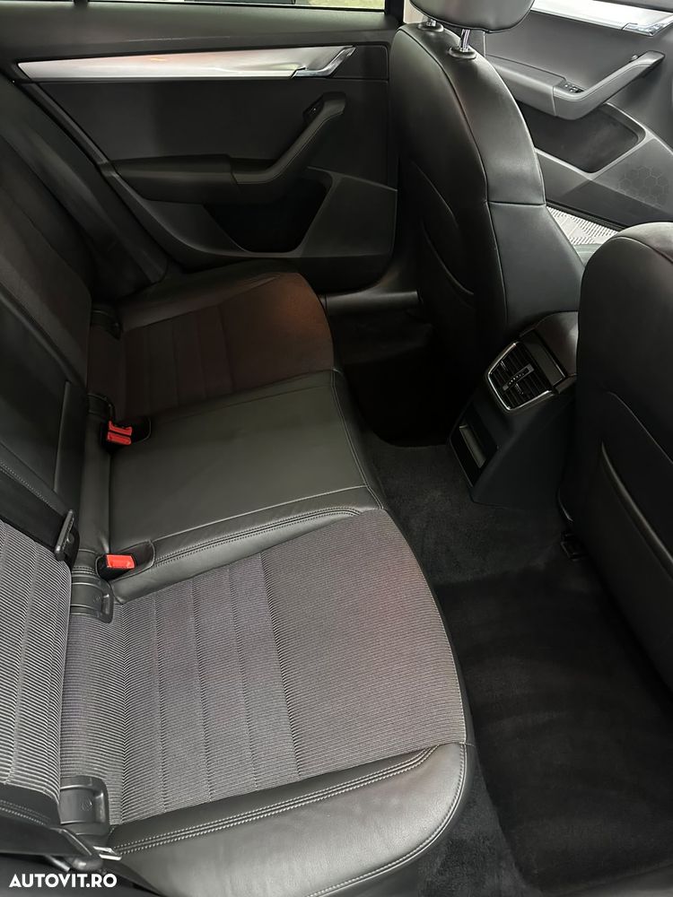 Skoda Octavia 1.6 TDI DSG Style - 6