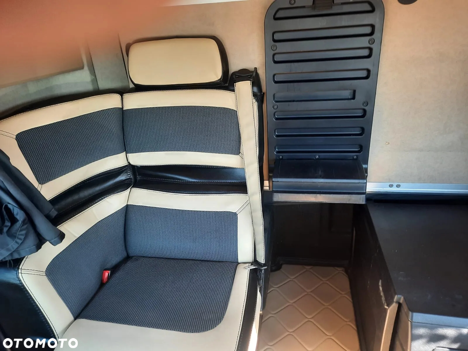 Mercedes-Benz Actros - 6