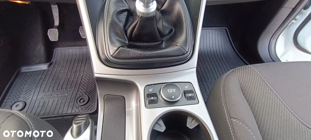 Ford Kuga - 11