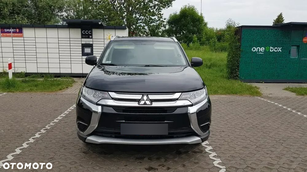 Mitsubishi Outlander 2.0 Invite + 2WD - 10