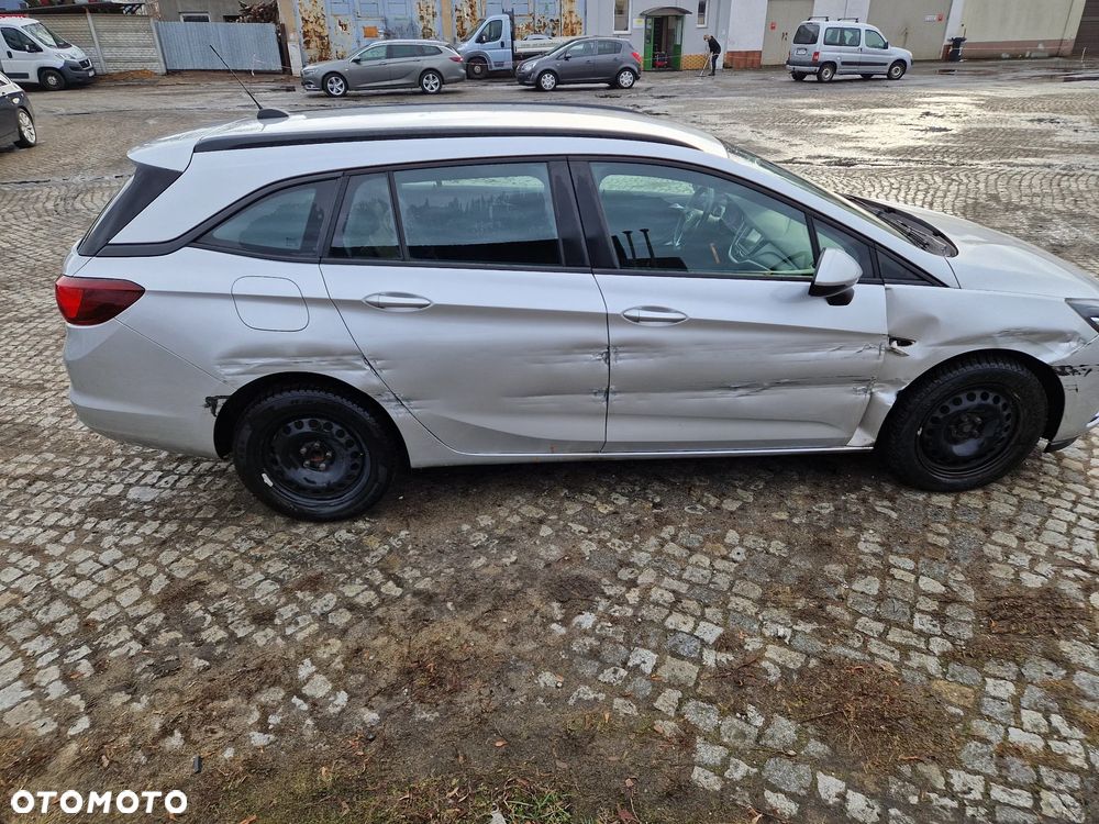 Opel Astra 1.6 D Automatik Start/Stop Edition - 11