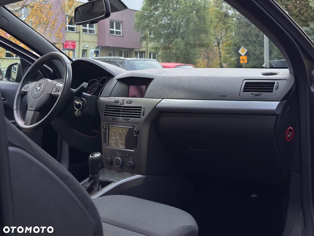 Opel Astra 1.6 Cosmo - 18