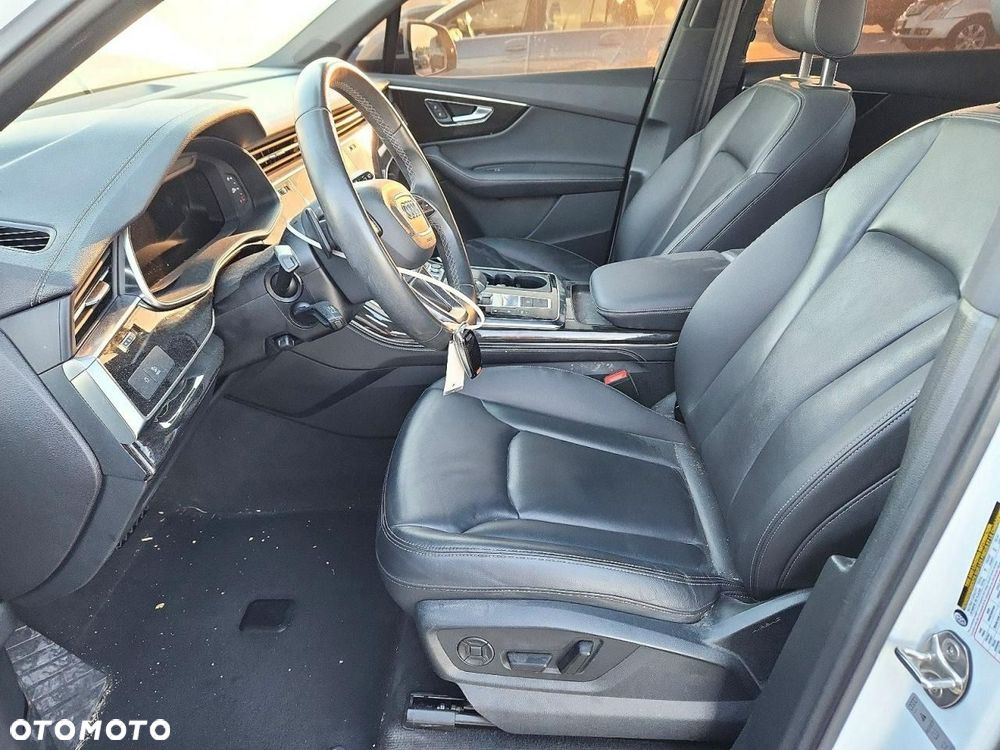 Audi Q7 - 7