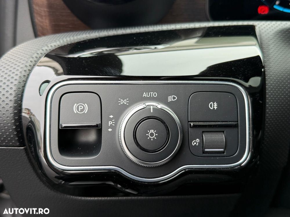 Mercedes-Benz A 250 - 10