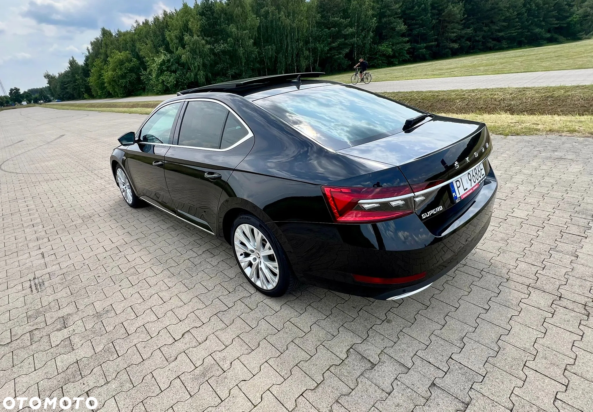 Skoda Superb 2.0 TDI L&K DSG - 10