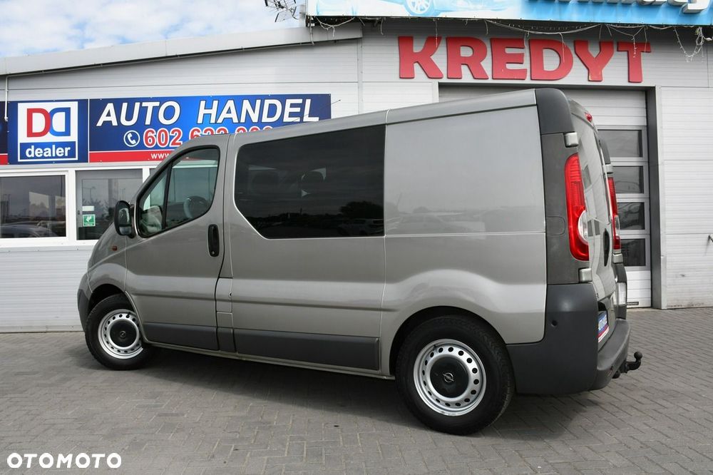 Opel Vivaro - 10