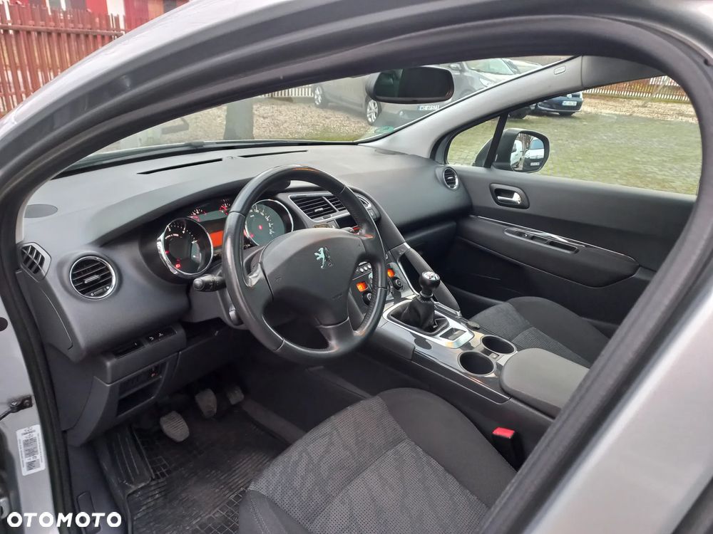 Peugeot 3008 1.6 HDi Premium - 10