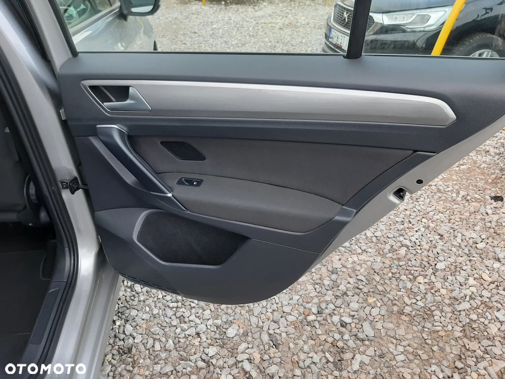 Volkswagen Golf Sportsvan 1.6 TDI BlueMotion Comfortline - 33