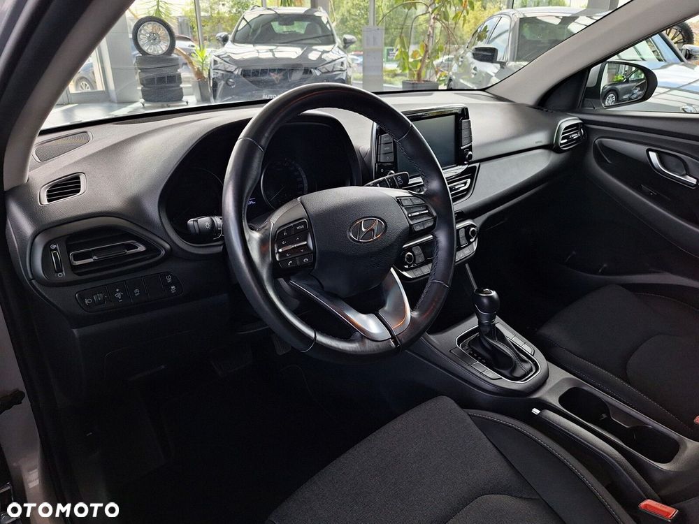 Hyundai i30 1.6 D Comfort DCT - 24
