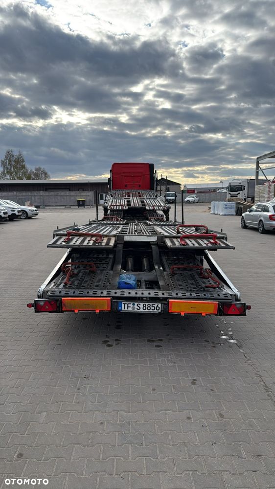 Mercedes-Benz Actros - 12