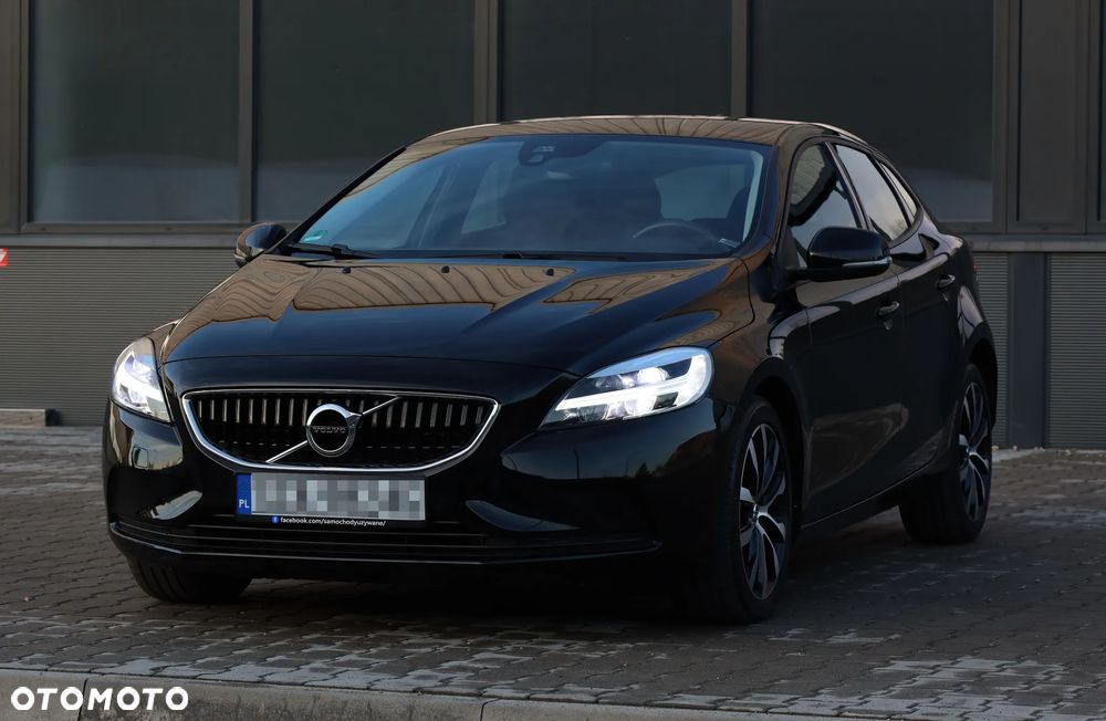 Volvo V40 T2 Linje Svart - 33