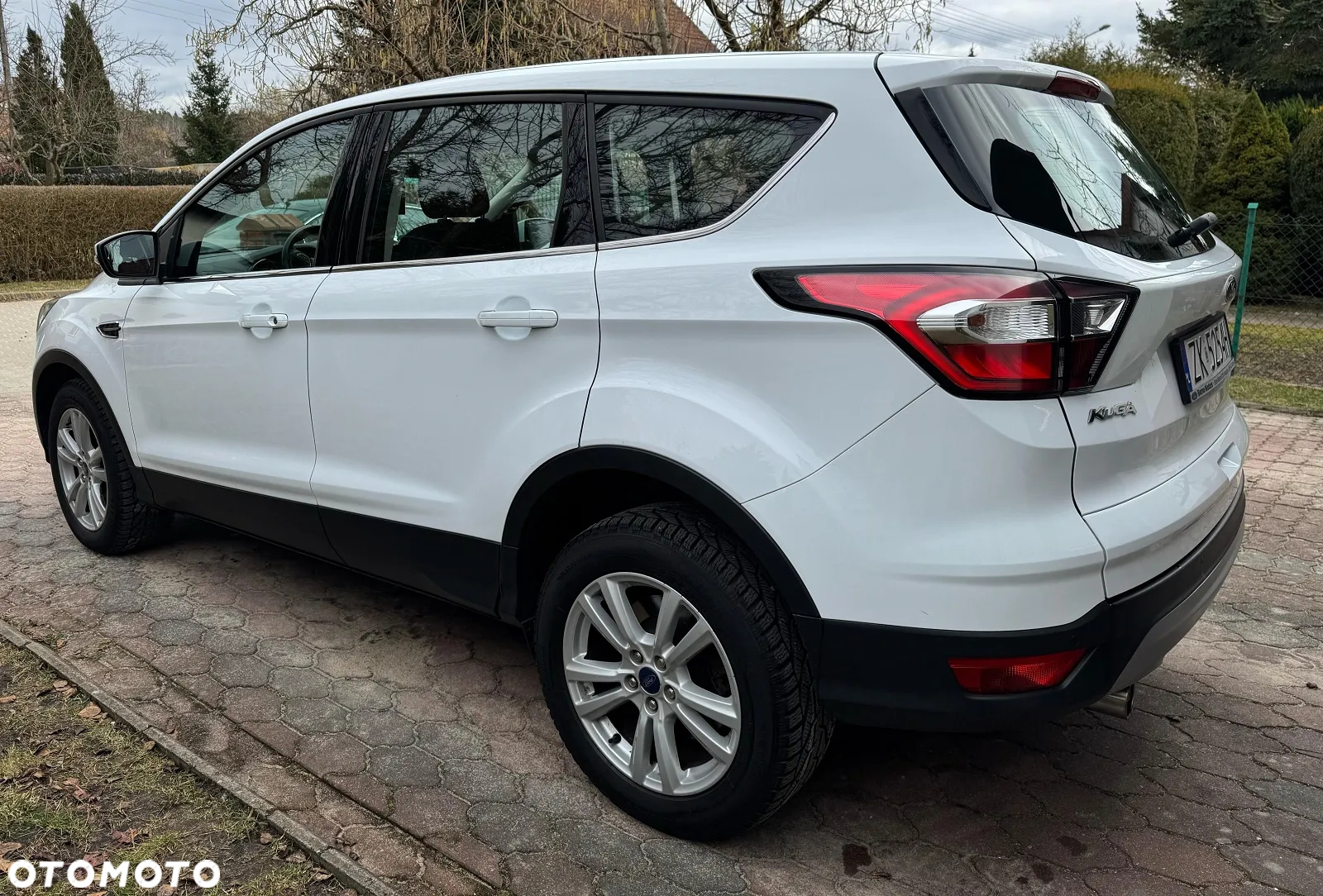 Ford Kuga - 18